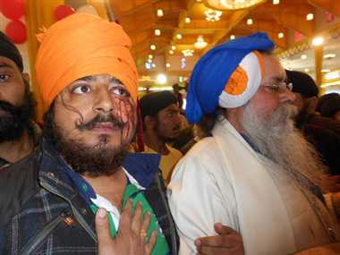 Giani Iqbal Singh, current Jathedar of Takhat Sri Patna Sahib with a supporter