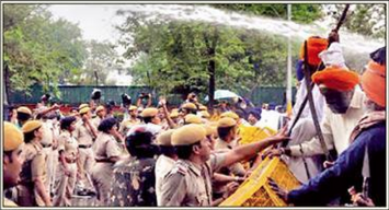 Water Cannons used by Delhi Police
