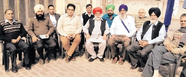 File Photo: Rajdev Singh Khalsa with RSS leaders