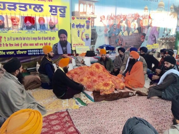 Baba Gurinder Singh Maandi extending support to Bhai Khalsa