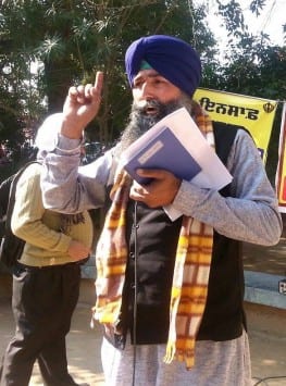 Bhai Sukhjeet Singh Khela addressing the gathering during strike in DC Office, Amritsar.