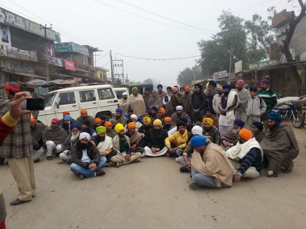 Sikh activists protesting against detention of SIkh leaders in Amritsar