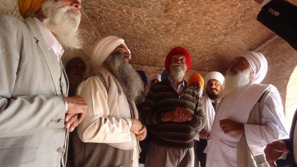  Baba Sewa Singh along with Sikh Sangat seeing unique ceiling of 'Baran-dri
