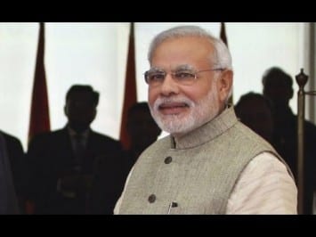 Video: Full Footage of Narendra Modi’s First Visit to Sri Harmandir Sahib