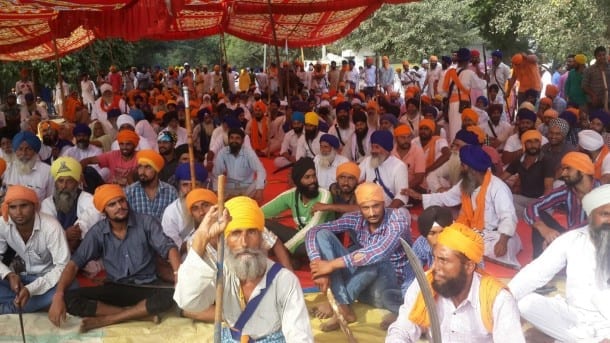 Sikh protesters continue to block Harike bridge
