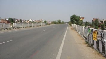 Loneliness on Amritsar-Sri Ganganagar National Highway at Tarn Taran 2