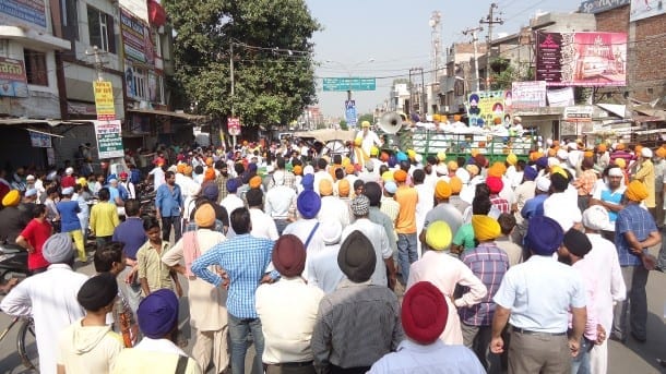 Sikh protesters at Bauhri Chowk Tarn Taran