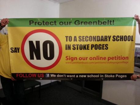 Sikh school campaigners ordered to remove protest banners