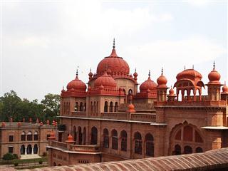 khalsa-college-amritsar