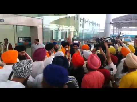 Sarbat Khalsa Jathedars Welcomed at New Delhi Airport