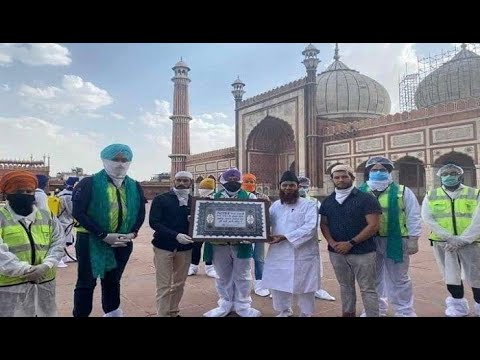 Sikh activists sanitize Jama Masjid